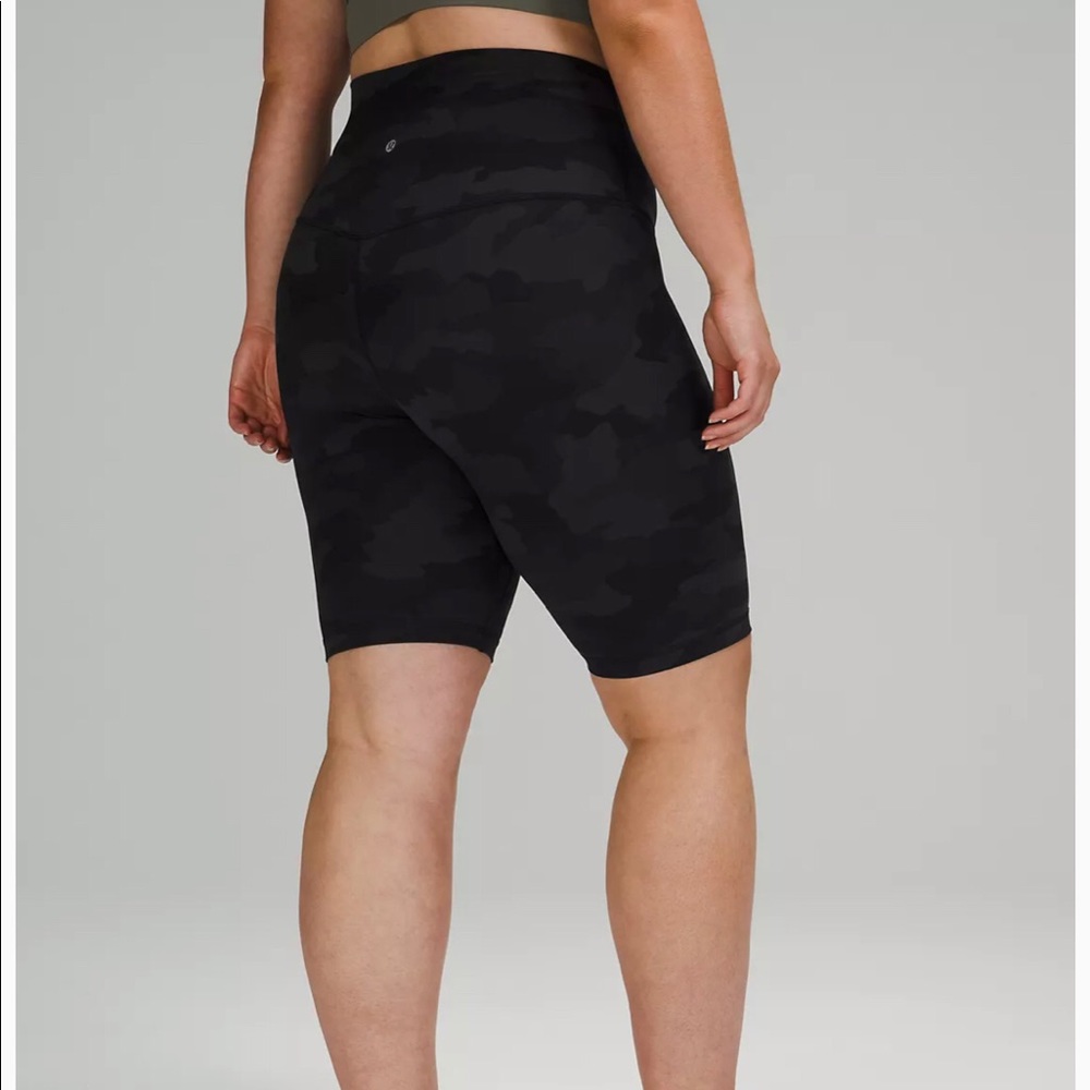 Lululemon Align Super High Rise Short 10”